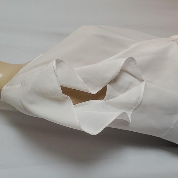 Marc New York Ruffle sleeve White top Blouse Size L - Picture 3 of 10